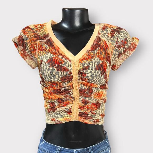 Free People NEW Crop Lace Top Floral Coral Tee Shirt Boho Festival Fairy Cottage - Picture 2 of 11